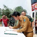 Bupati Fadhil Arief Resmikan Jembatan Boyle dan Merah Putih di Pasar Terusan