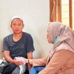 Ketua BKMT Nuraini Zubir Kunjungi Korban Kebakaran di Pompa Air